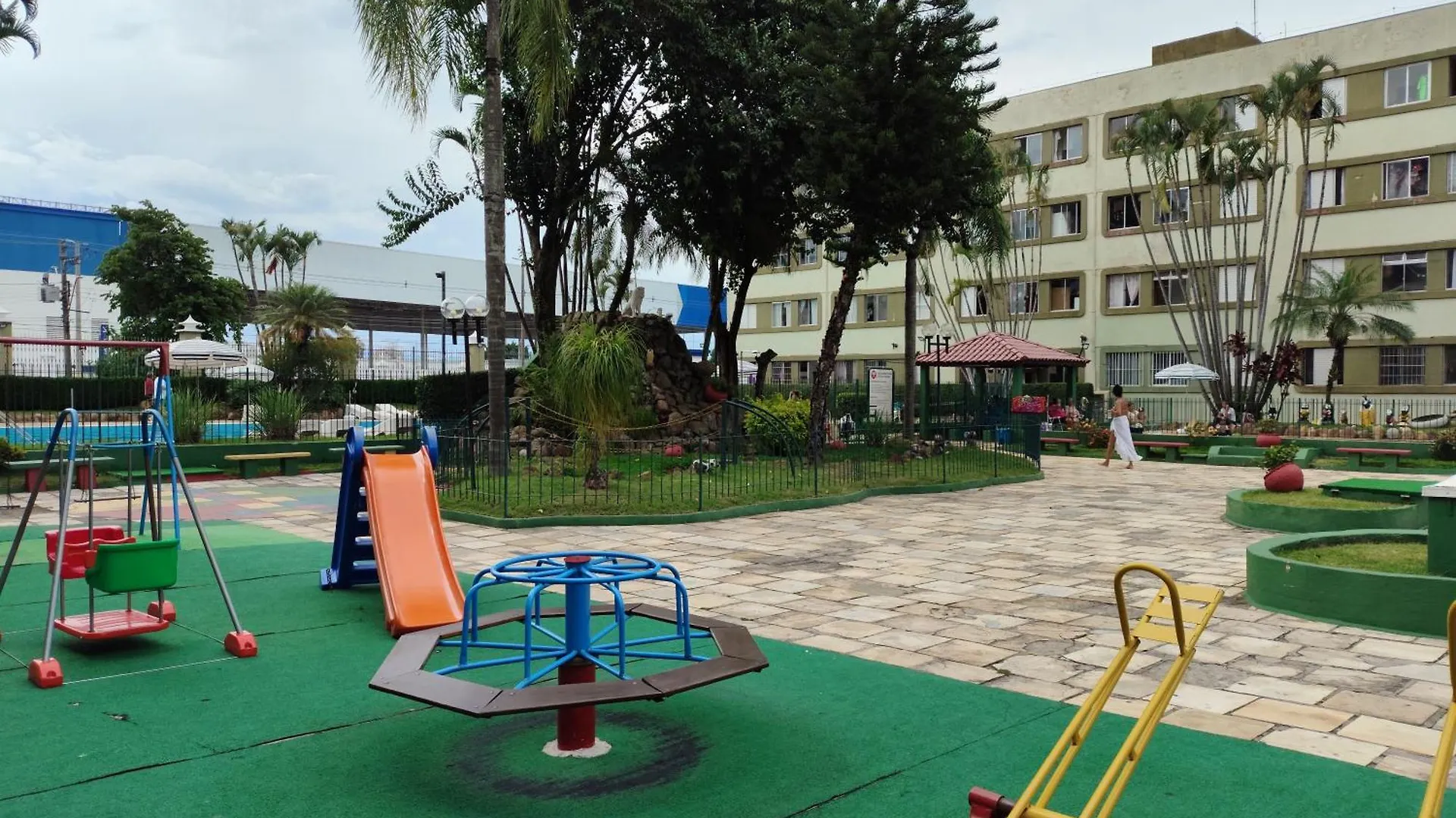 Quarto Exclusivo, Proximo A Dutra E Vale Sul Shopping Em Sjcampos-Sp São José dos Campos Brasilien